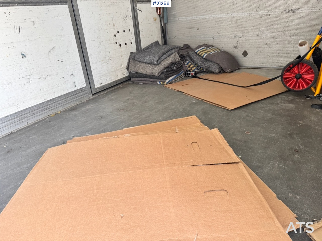 Fourgon grand volume Ford TRANSIT: photos 24