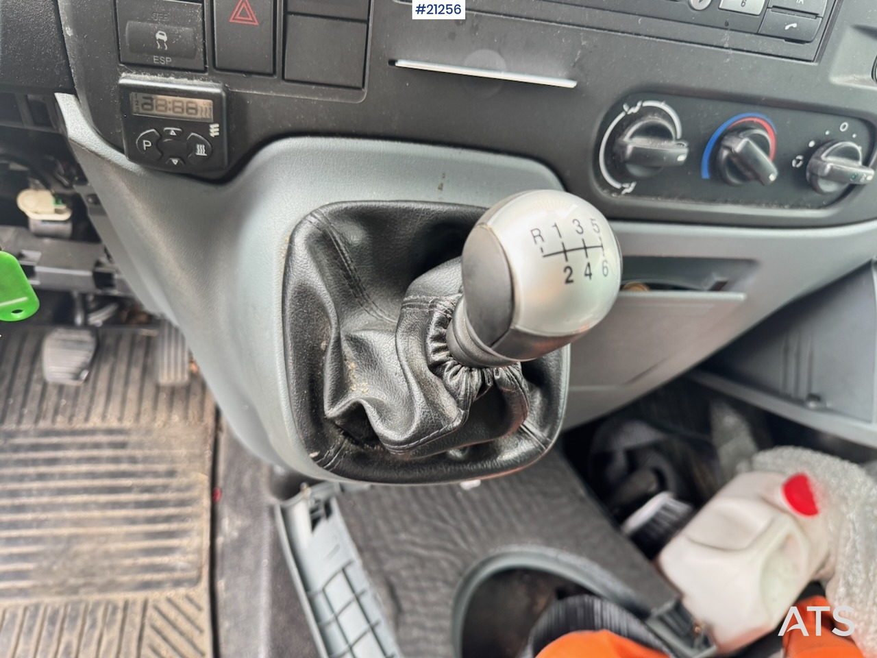 Fourgon grand volume Ford TRANSIT: photos 33