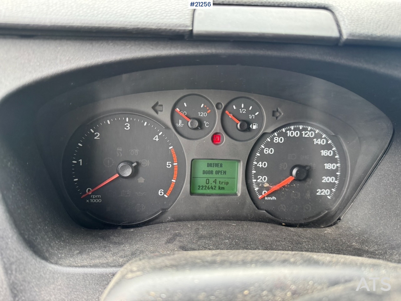 Fourgon grand volume Ford TRANSIT: photos 35