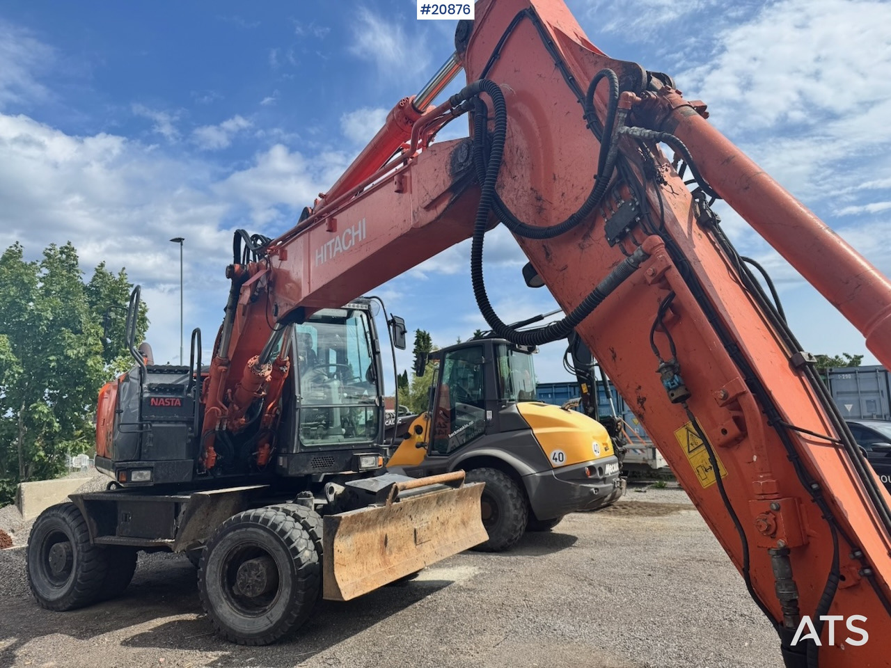 Pelle sur pneus Hitachi ZX140W-5B: photos 21
