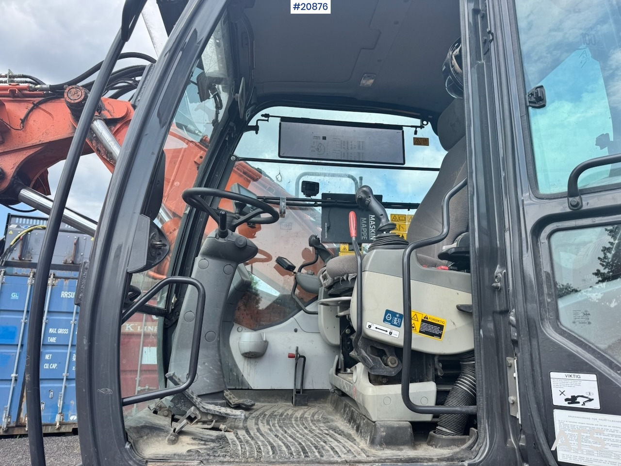 Pelle sur pneus Hitachi ZX140W-5B: photos 25