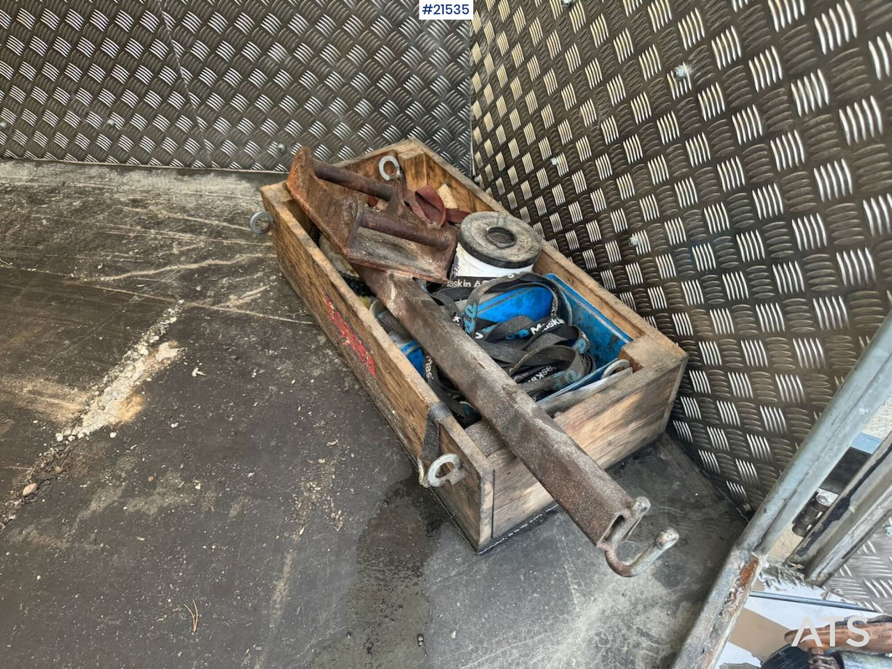 Remorque fourgon Ifor Williams skaphenger: photos 14 Remorque fourgon Ifor Williams skaphenger: photos 14