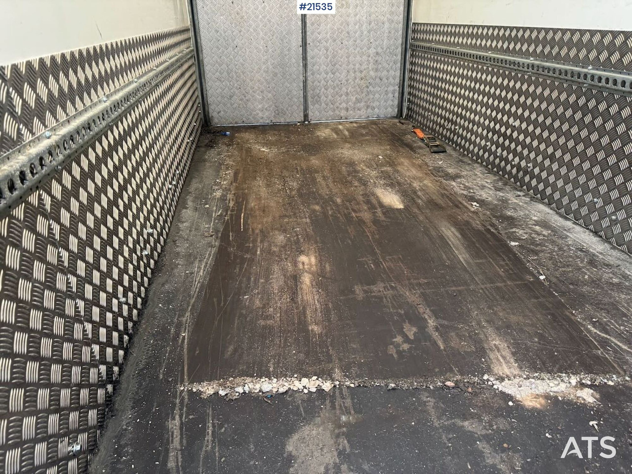 Remorque fourgon Ifor Williams skaphenger: photos 15 Remorque fourgon Ifor Williams skaphenger: photos 15