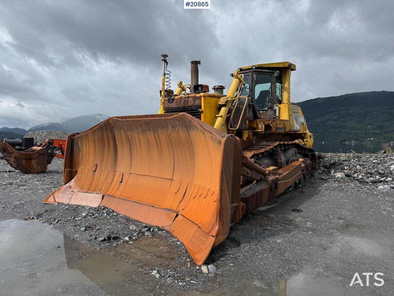 Komatsu D 375 A - Bulldozer: photos 1 Komatsu D 375 A - Bulldozer: photos 1