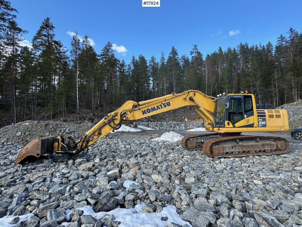 Komatsu PC240LC-10 - Pelle: photos 1 Komatsu PC240LC-10 - Pelle: photos 1