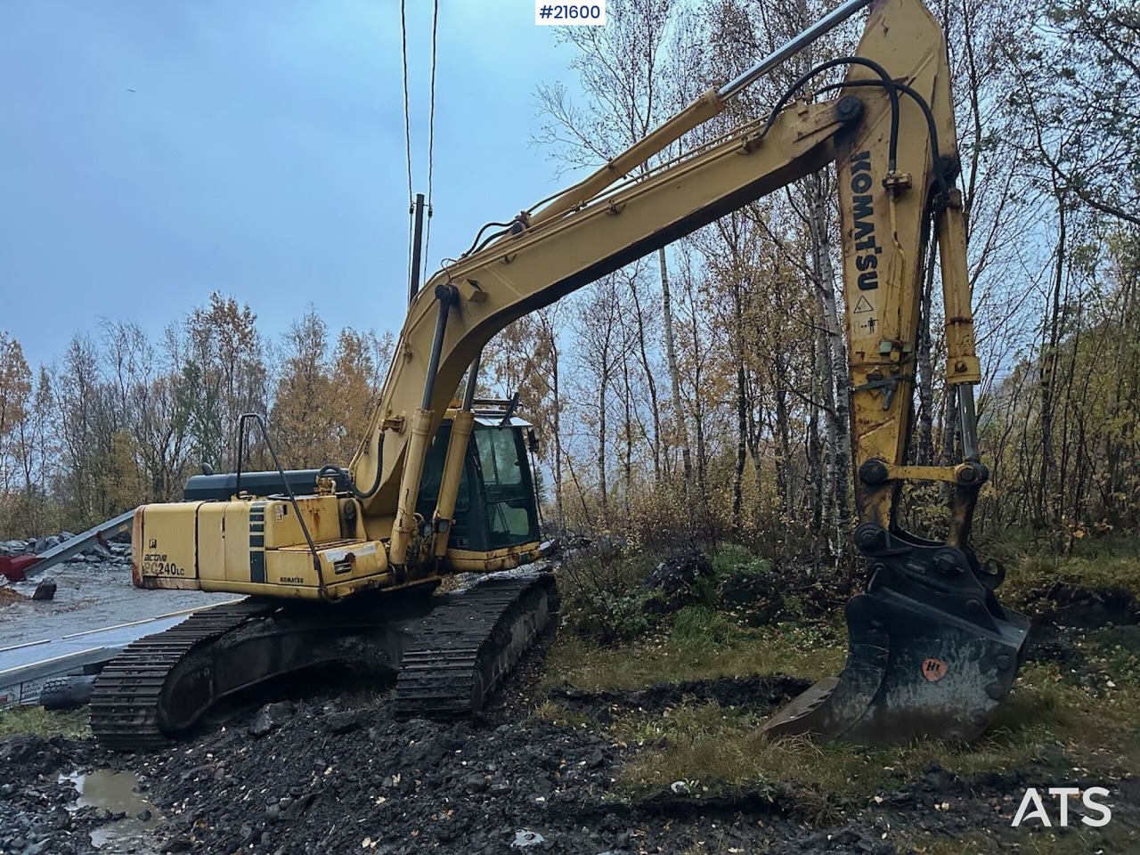 Komatsu PC240LC gravemaskin - Pelle sur chenille: photos 1 Komatsu PC240LC gravemaskin - Pelle sur chenille: photos 1