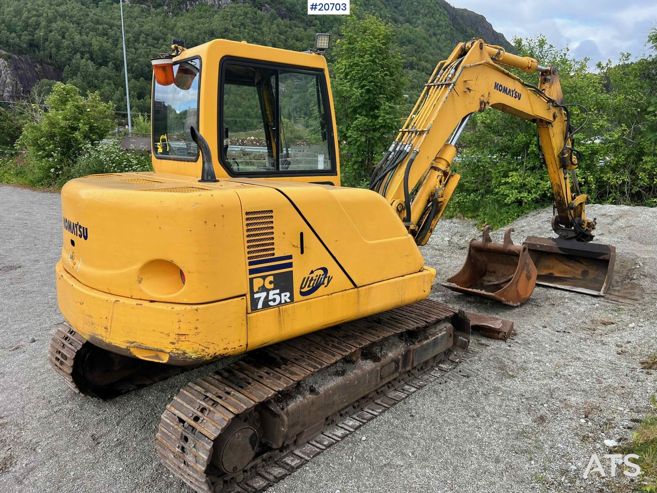 Pelle Komatsu PC75: photos 15