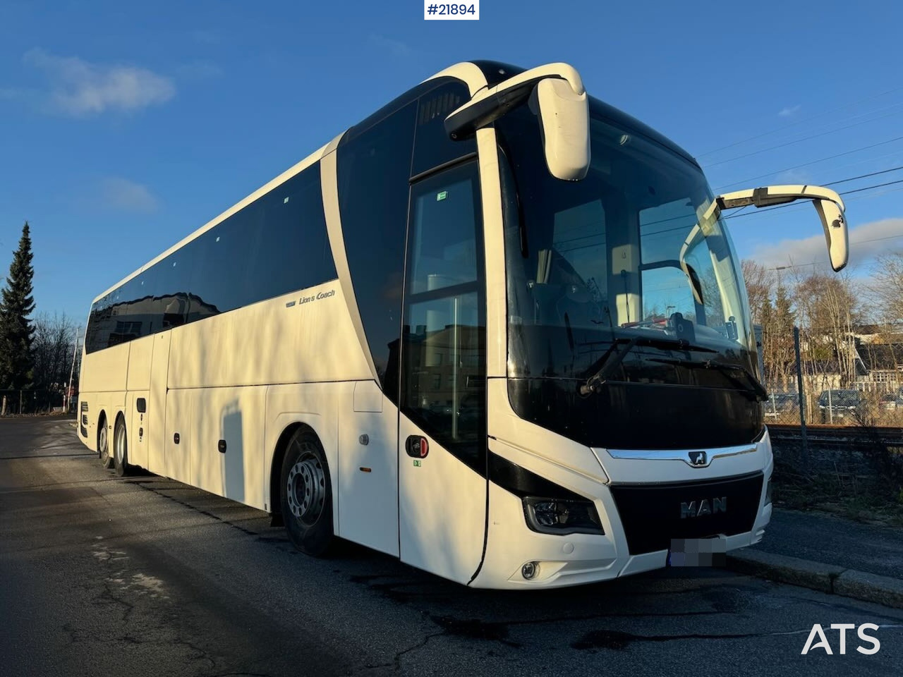 MAN Lion´s Coach 6x2 Turbuss. 63 seter. SE VIDEO - Autocar: photos 3 MAN Lion´s Coach 6x2 Turbuss. 63 seter. SE VIDEO - Autocar: photos 3