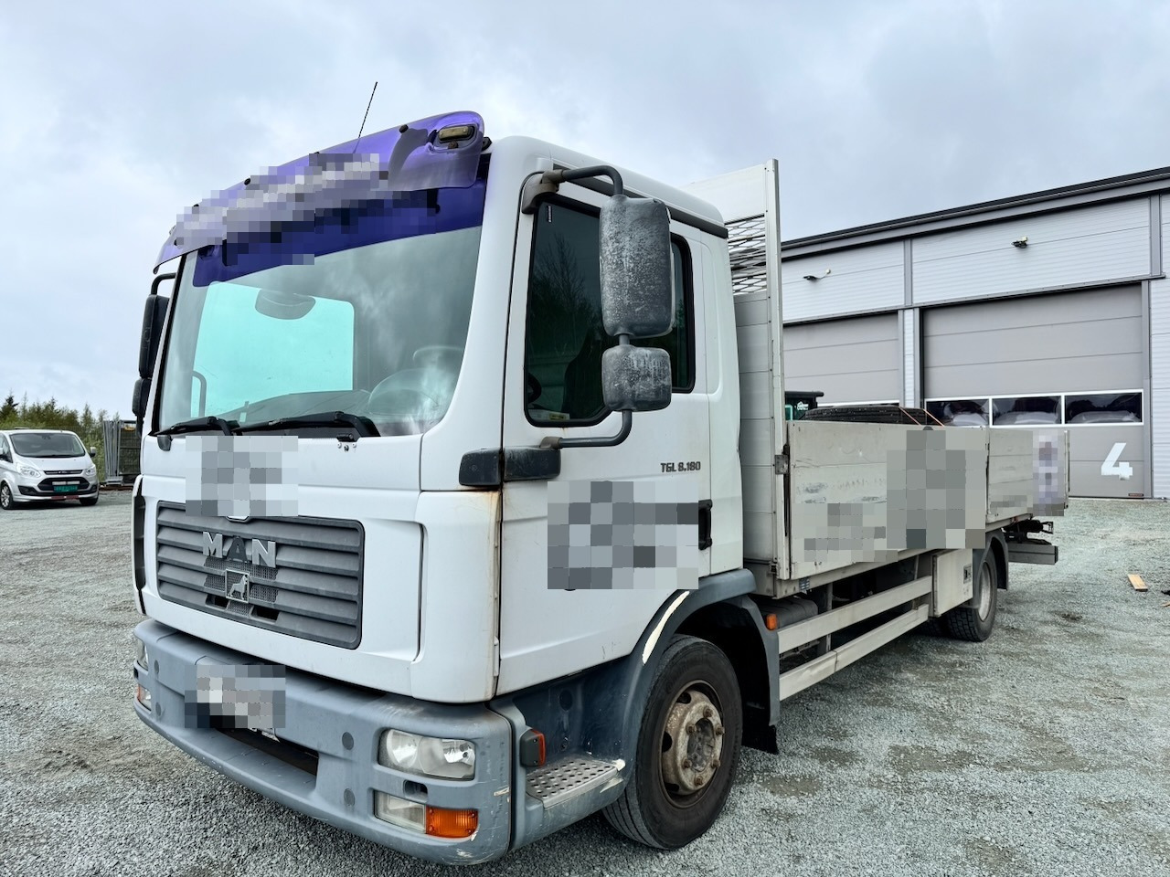 MAN TGL 8.180 - Camion plateau: photos 1 MAN TGL 8.180 - Camion plateau: photos 1