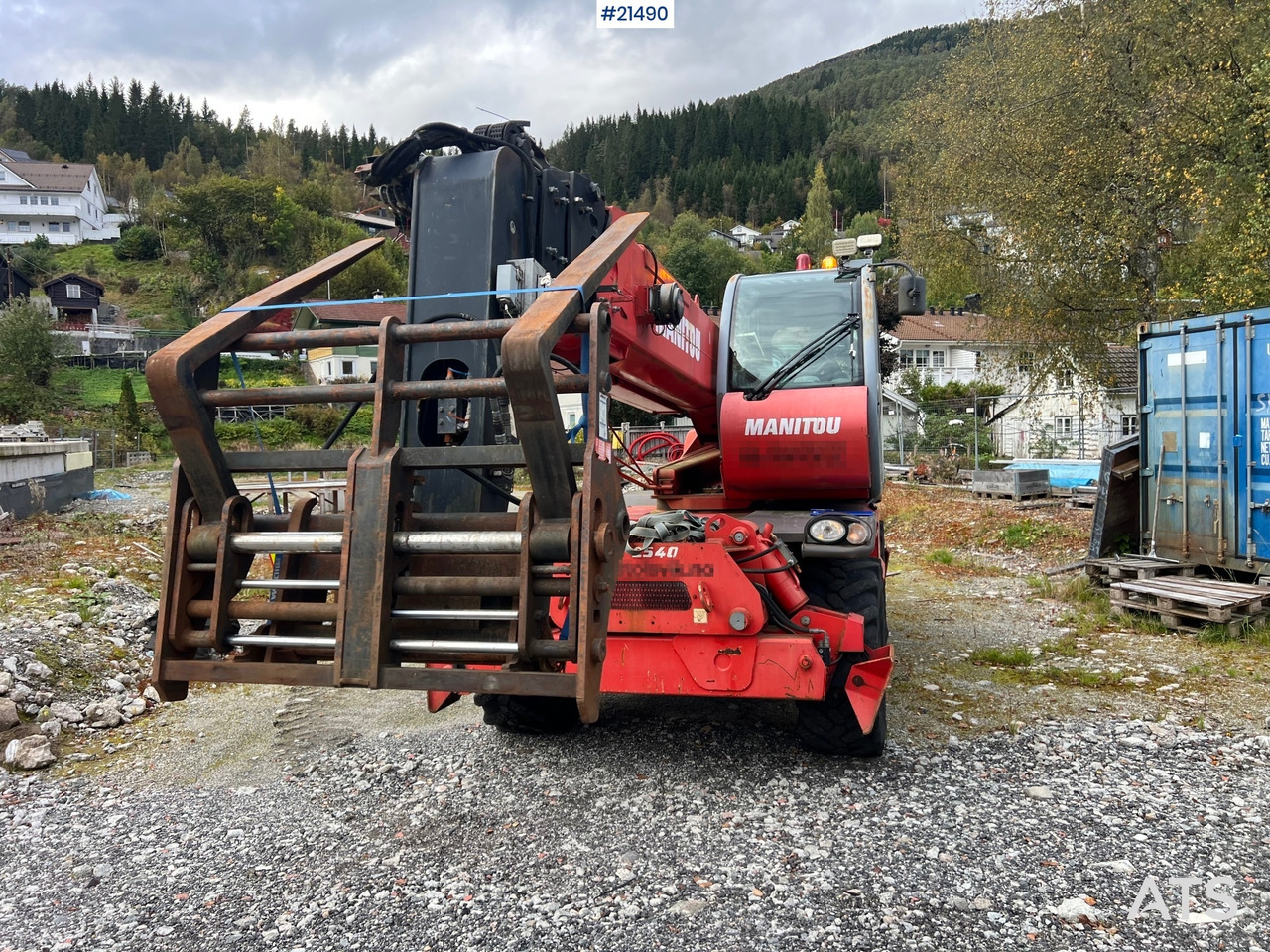 Manitou MRT2540 m/ radiostyring, mannskapskorg, 2 sett pallegafler, jibb med vinsj (1.5 tonn) - Chariot télescopique: photos 2 Manitou MRT2540 m/ radiostyring, mannskapskorg, 2 sett pallegafler, jibb med vinsj (1.5 tonn) - Chariot télescopique: photos 2