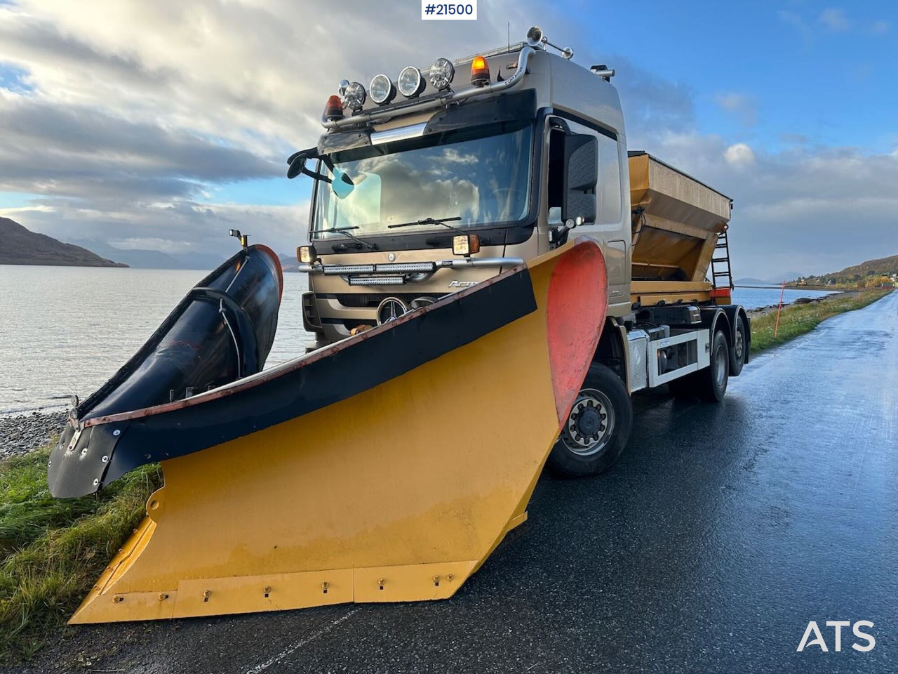 Mercedes Actros 2848 4x4+2 brøyterigget krokbil - Camion ampliroll: photos 1 Mercedes Actros 2848 4x4+2 brøyterigget krokbil - Camion ampliroll: photos 1