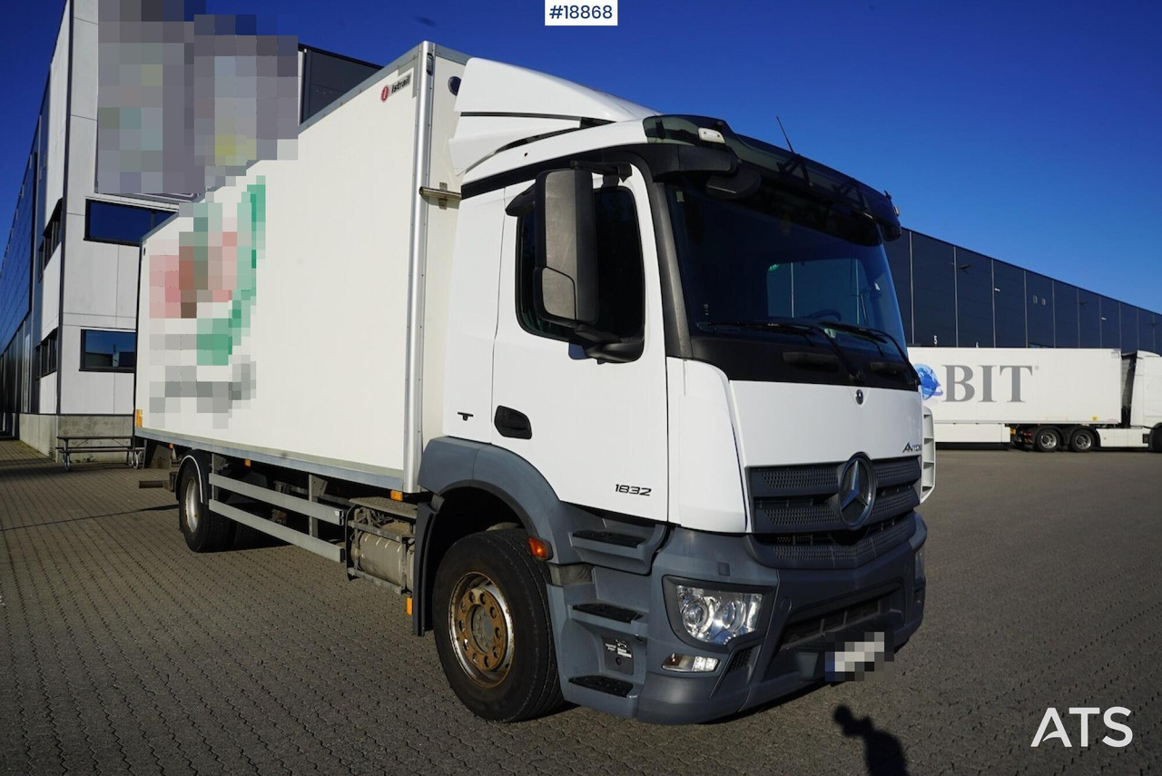 Mercedes Antos - Camion fourgon: photos 4 Mercedes Antos - Camion fourgon: photos 4