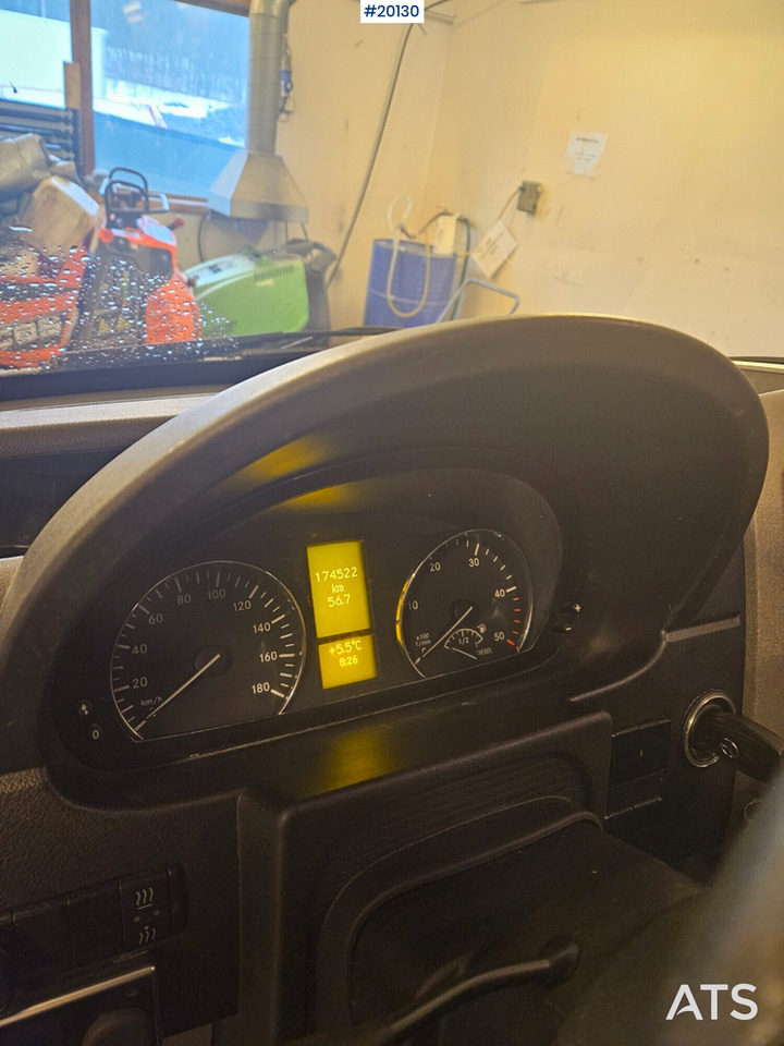 Fourgon utilitaire Mercedes Sprinter: photos 14