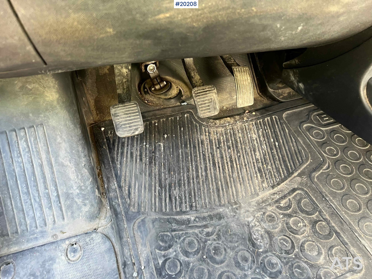 Fourgon utilitaire PEUGEOT Boxer: photos 35