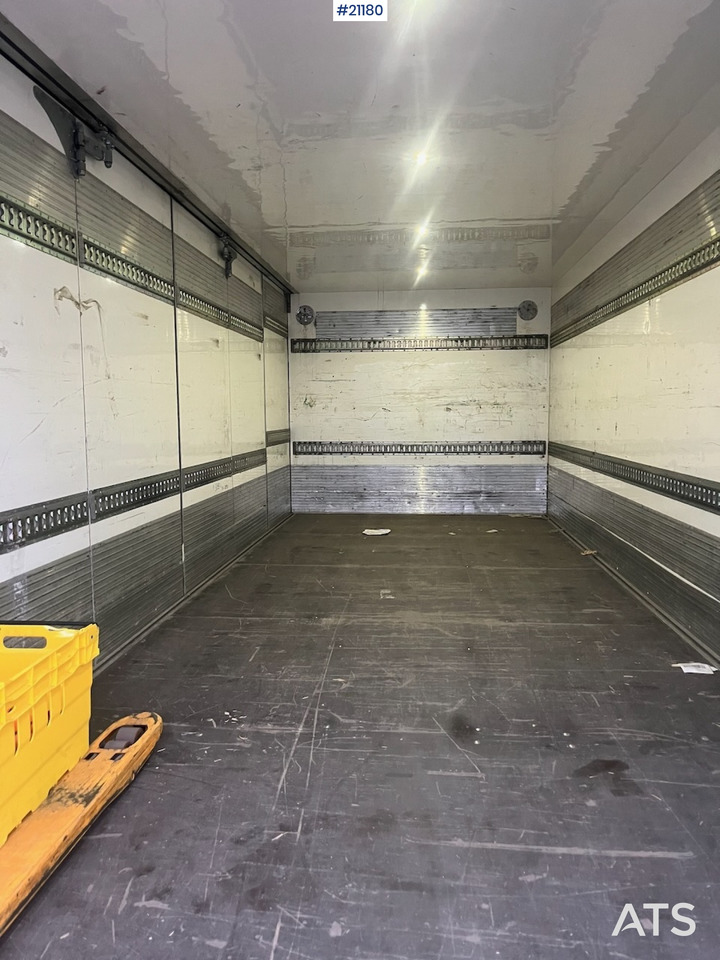 Scania P250 - Camion fourgon: photos 5 Scania P250 - Camion fourgon: photos 5