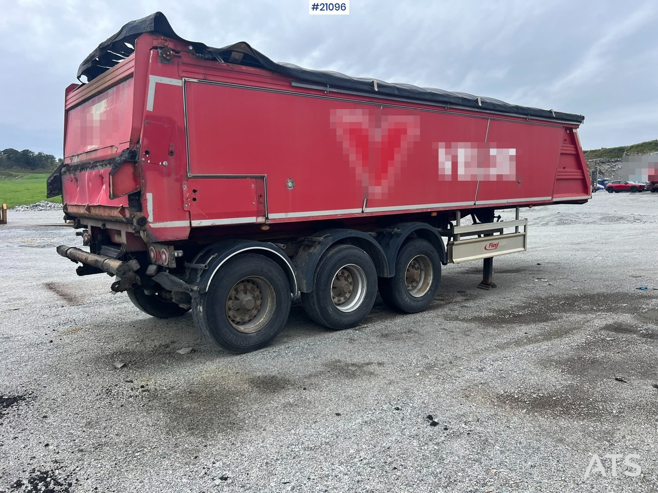 Fliegl Fahrzeugbau ass 372 Asfalt semi m/ Push off system og El.kapell - Semi-remorque, Travaux routiers: photos 1 Fliegl Fahrzeugbau ass 372 Asfalt semi m/ Push off system og El.kapell - Semi-remorque, Travaux routiers: photos 1