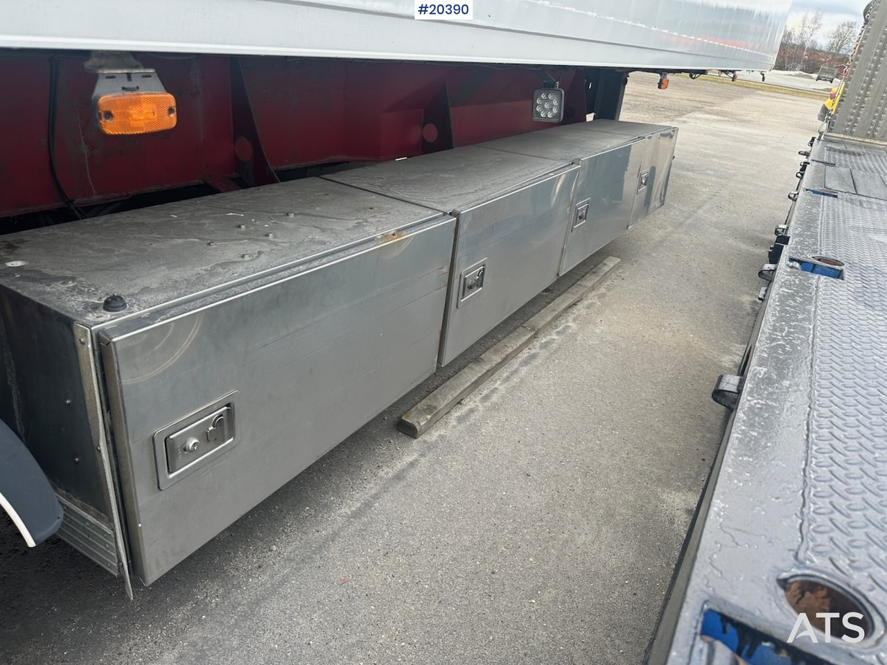 Semi-remorque fourgon Vang flishenger: photos 20 Semi-remorque fourgon Vang flishenger: photos 20