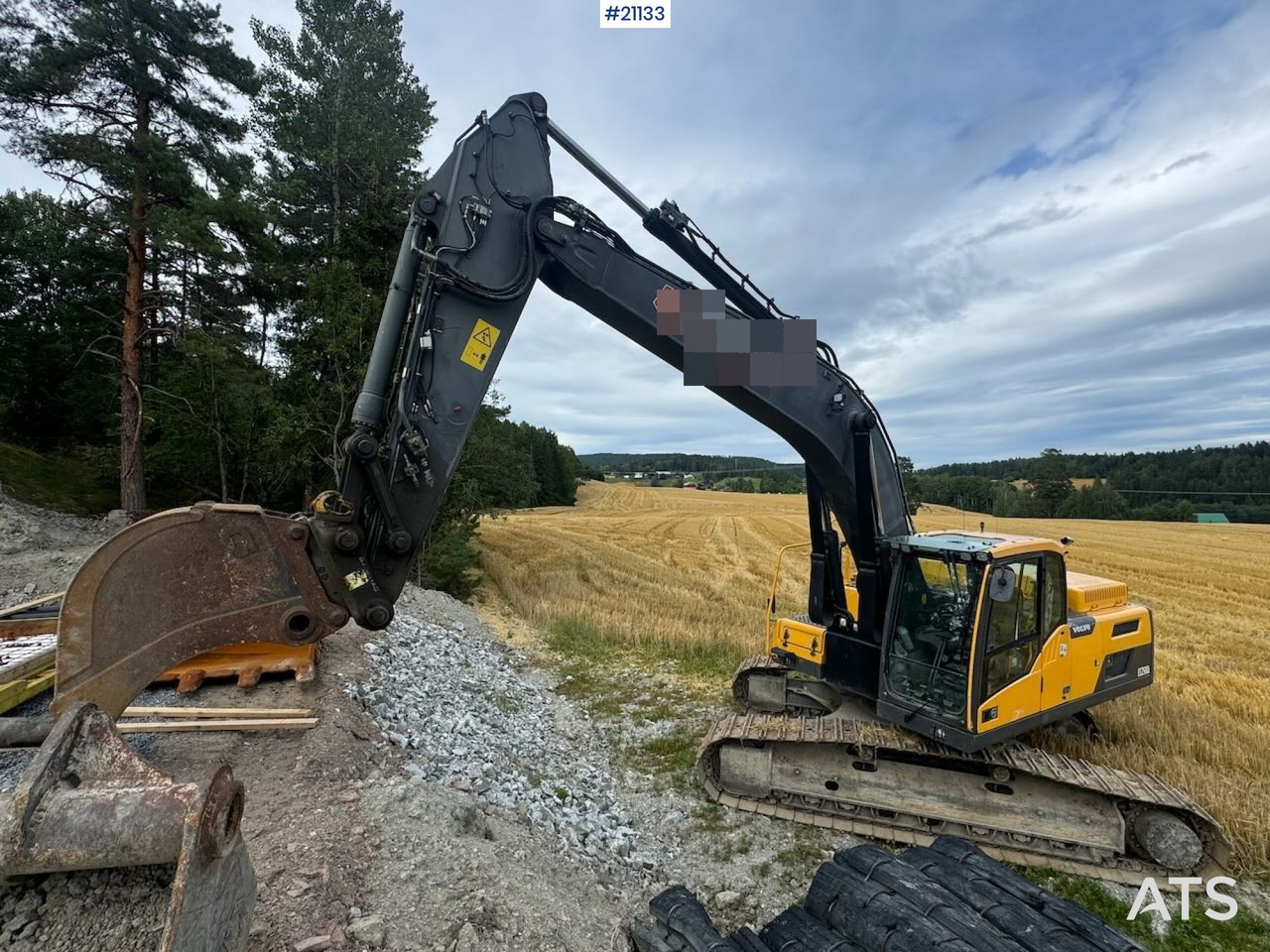 Volvo EC250DL - Pelle sur chenille: photos 2 Volvo EC250DL - Pelle sur chenille: photos 2