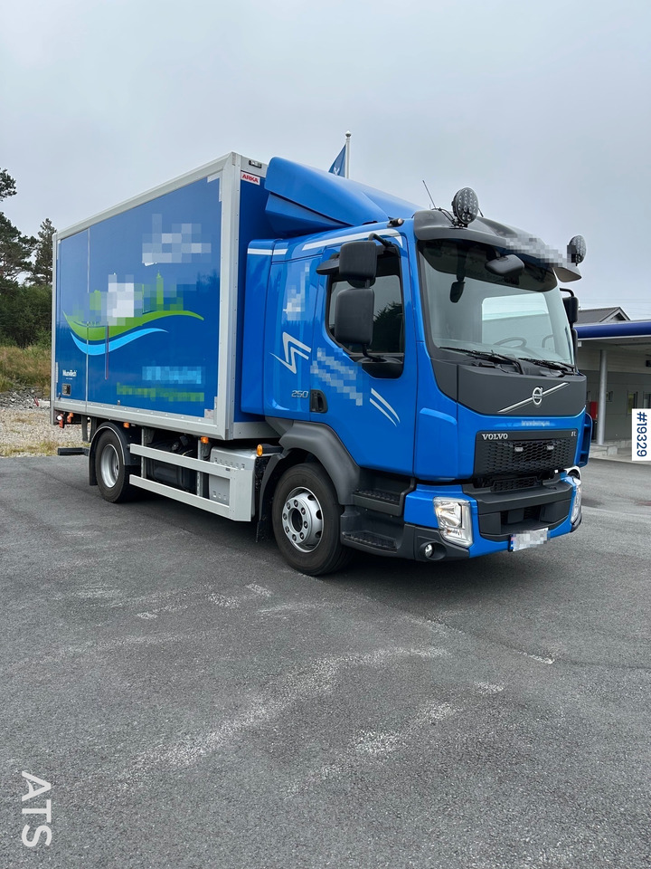 Volvo FL250 - Camion fourgon: photos 1 Volvo FL250 - Camion fourgon: photos 1