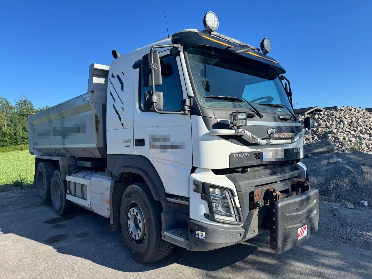 Volvo FMX 540 - Camion benne: photos 1 Volvo FMX 540 - Camion benne: photos 1