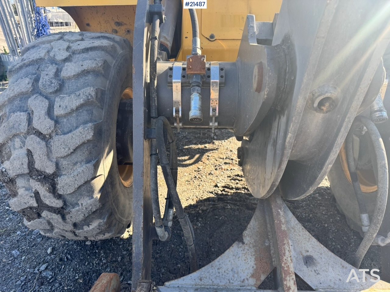 Chargeuse sur pneus Volvo L30G: photos 17