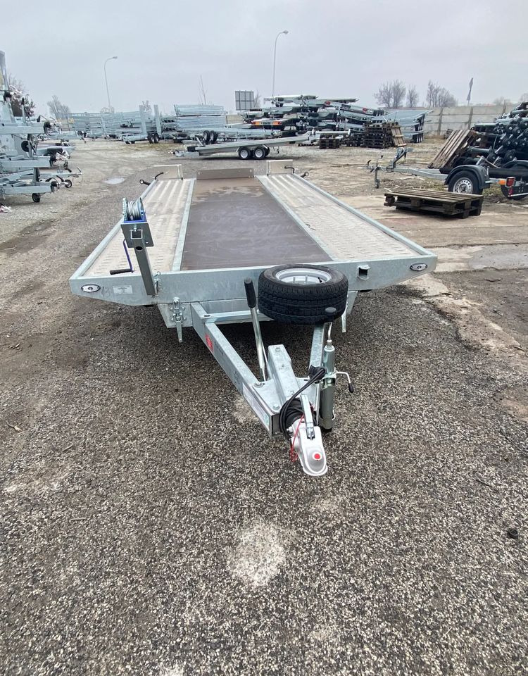 Niewiadów Saturn 4,5 x 2,10 sklejka - Remorque porte-voitures: photos 1 Niewiadów Saturn 4,5 x 2,10 sklejka - Remorque porte-voitures: photos 1