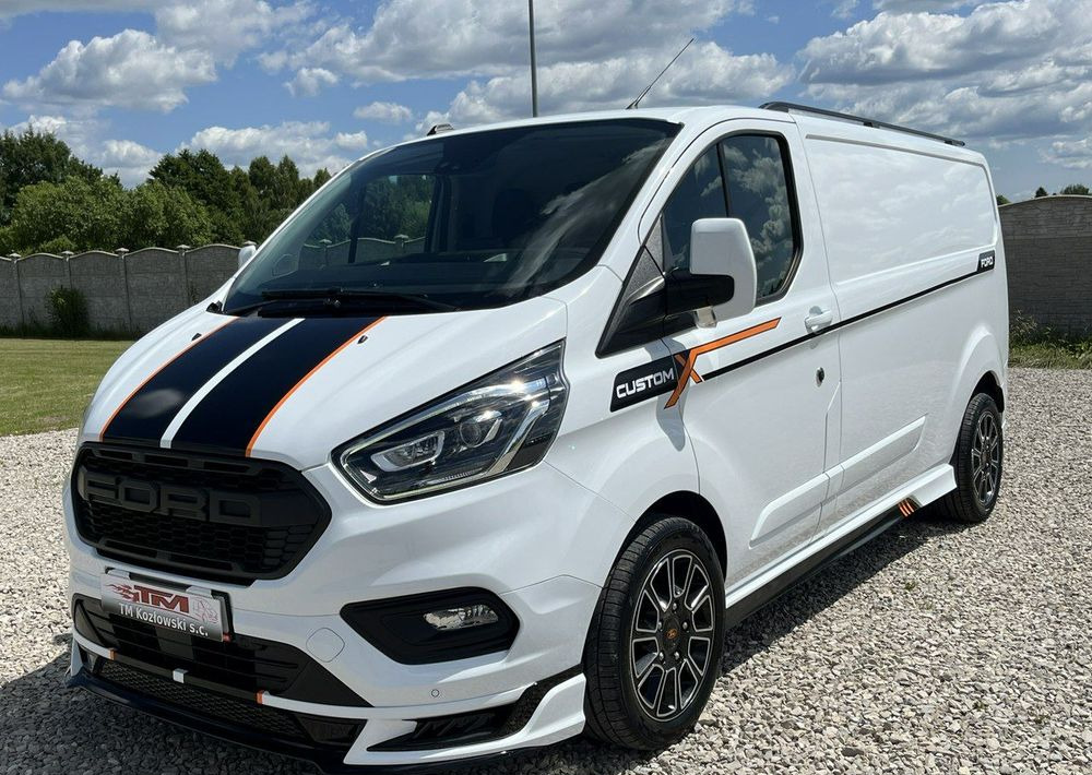 Ford Transit Custom - Voiture: photos 1 Ford Transit Custom - Voiture: photos 1