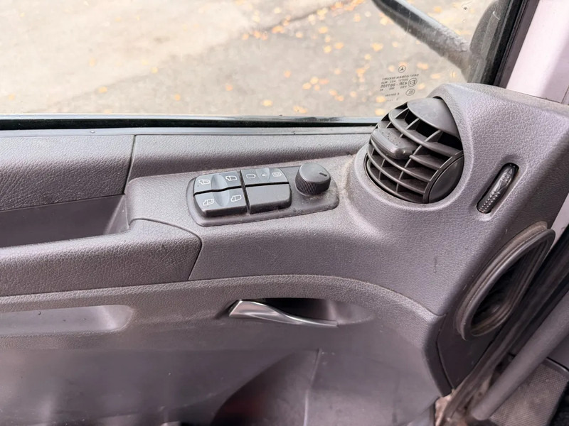 Mercedes-Benz Atego 816 EURO VI - Camion fourgon: photos 5 Mercedes-Benz Atego 816 EURO VI - Camion fourgon: photos 5