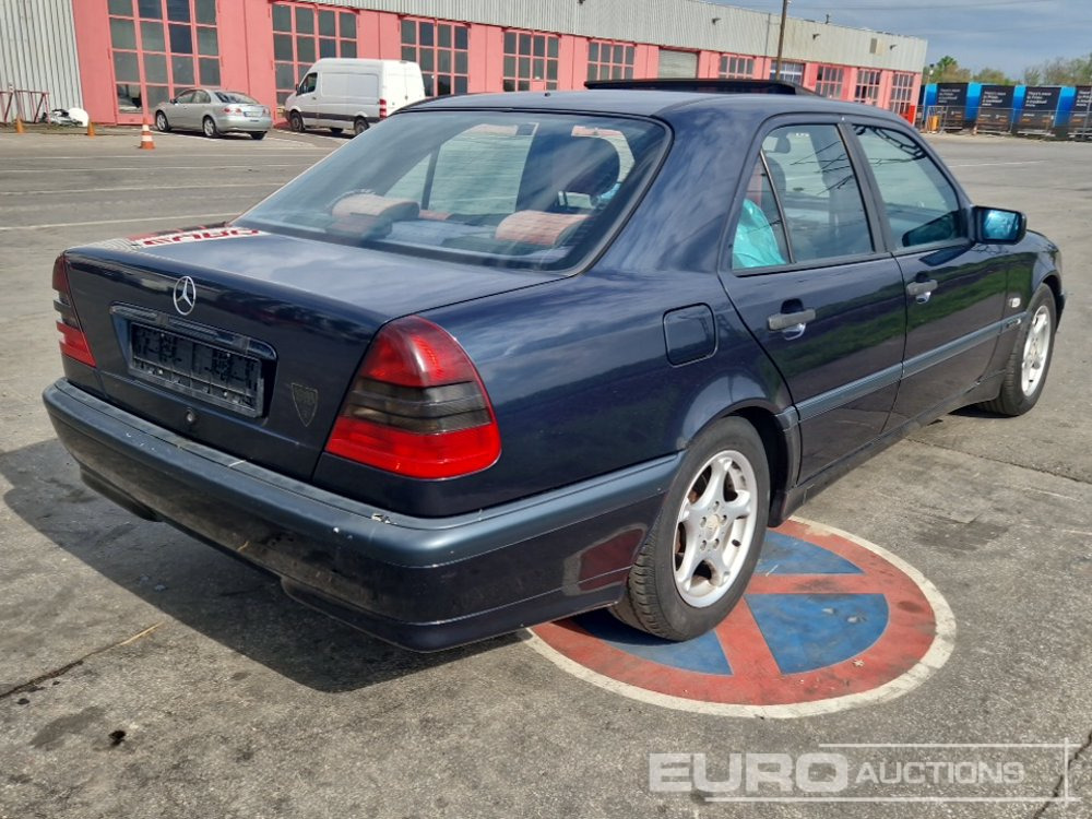 1998 Mercedes Petrol, Automatic, Sunroof, Spare Tyres (German Reg. Docs Available)(TÜV 07/25) - Voiture: photos 5 1998 Mercedes Petrol, Automatic, Sunroof, Spare Tyres (German Reg. Docs Available)(TÜV 07/25) - Voiture: photos 5