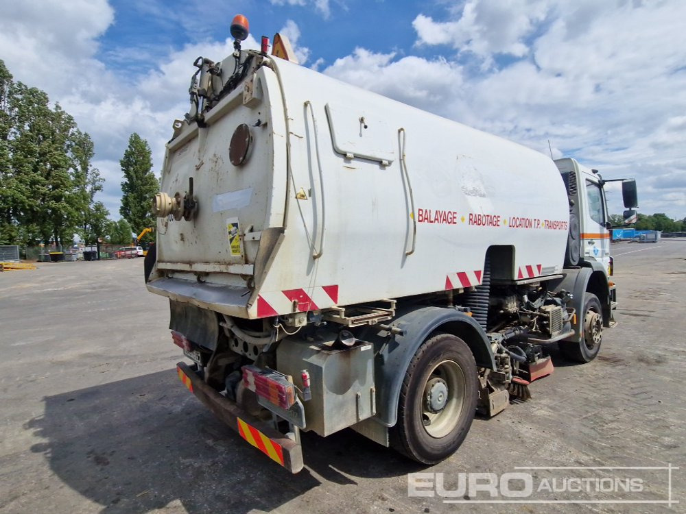 2002 Mercedes Axor 1829 - Balayeuse de voirie: photos 5 2002 Mercedes Axor 1829 - Balayeuse de voirie: photos 5