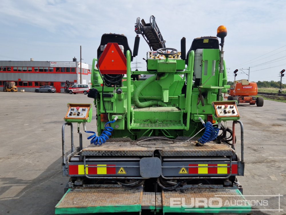 2007 CAT BB-730 - Finisseur: photos 4 2007 CAT BB-730 - Finisseur: photos 4