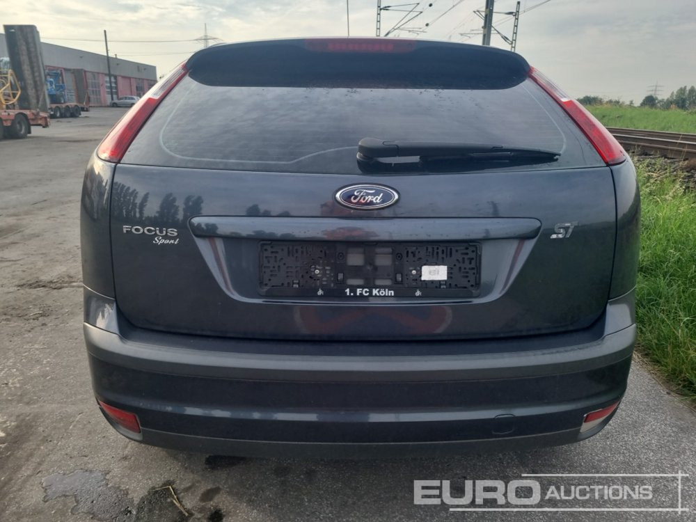 2007 Ford Focus - Voiture: photos 4 2007 Ford Focus - Voiture: photos 4