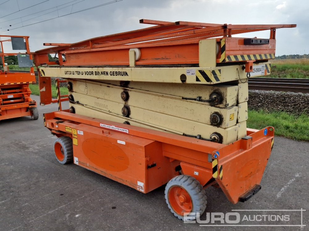 2009 Holland Lift MONO STAR X-105EL12 Electric Scissor Lift - Nacelle: photos 3 2009 Holland Lift MONO STAR X-105EL12 Electric Scissor Lift - Nacelle: photos 3