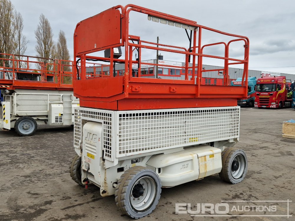 2011 JLG 4069LE - Nacelle: photos 4 2011 JLG 4069LE - Nacelle: photos 4