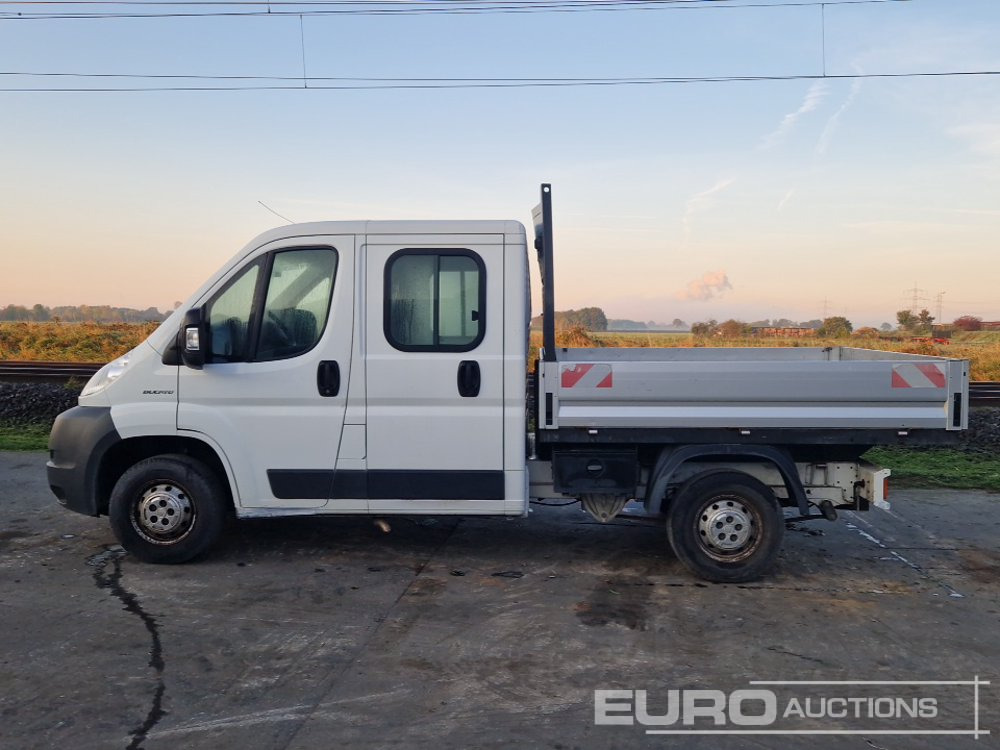 2012 Fiat Ducato - Utilitaire plateau: photos 2 2012 Fiat Ducato - Utilitaire plateau: photos 2