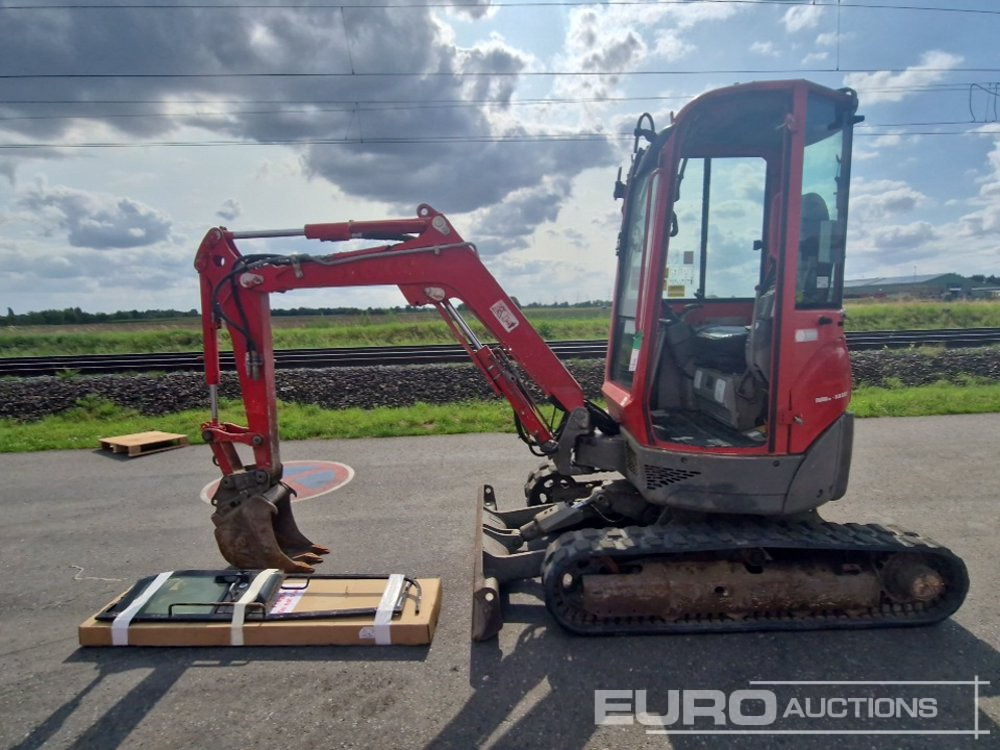 2013 Yanmar ViO25-4 - Mini pelle: photos 2 2013 Yanmar ViO25-4 - Mini pelle: photos 2