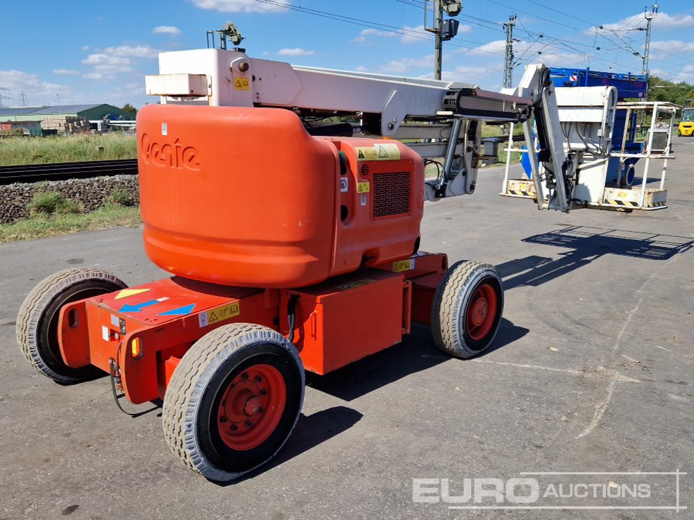 2014 Genie Z45-25J - Nacelle: photos 4 2014 Genie Z45-25J - Nacelle: photos 4