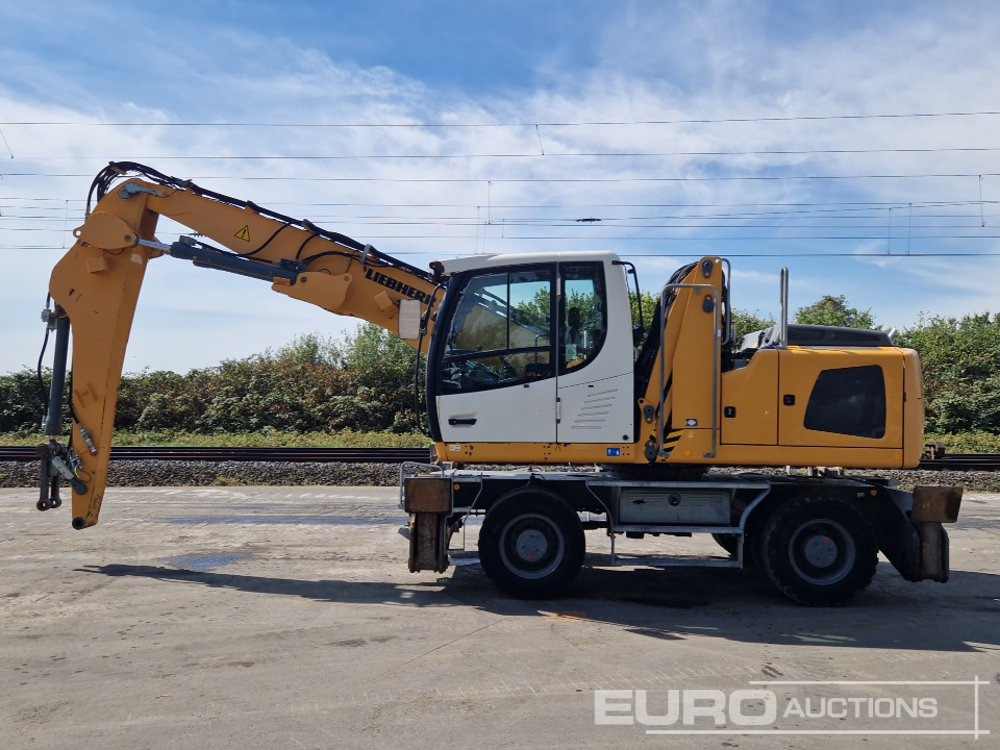 2014 Liebherr LH22M - Pelle sur pneus: photos 3 2014 Liebherr LH22M - Pelle sur pneus: photos 3