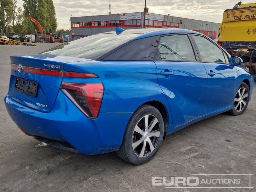 2017 Toyota Mirai Fuel Cell, Hydrogen Hybrid, Automatic (German Reg. Docs. Available) - Voiture: photos 5 2017 Toyota Mirai Fuel Cell, Hydrogen Hybrid, Automatic (German Reg. Docs. Available) - Voiture: photos 5
