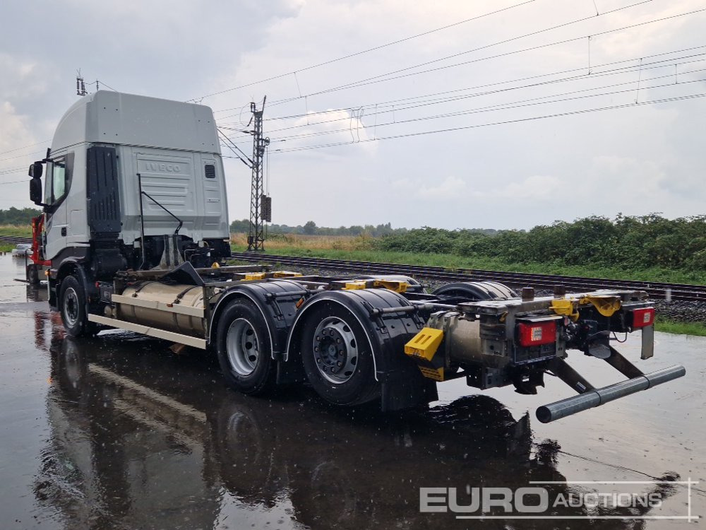 2019 Iveco 460 NP STRALIS - Camion porte-conteneur/ Caisse mobile: photos 3 2019 Iveco 460 NP STRALIS - Camion porte-conteneur/ Caisse mobile: photos 3