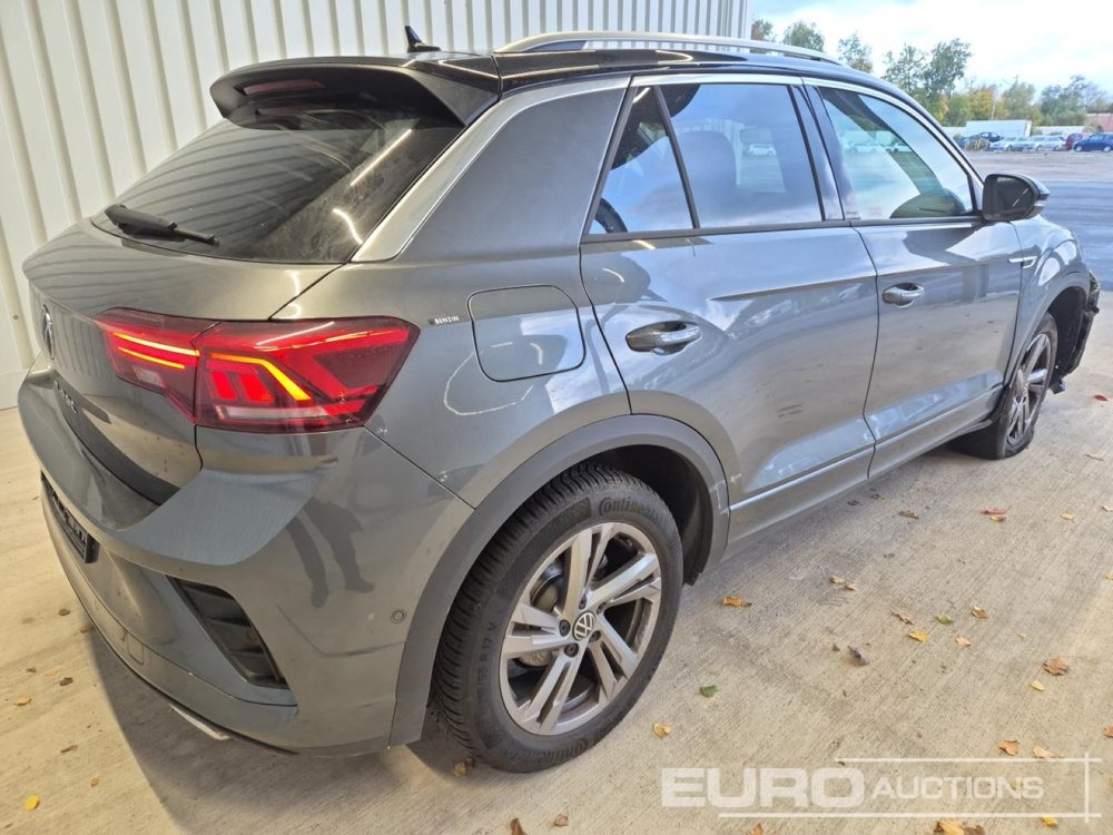 2025 Volkswagen T-Roc - SUV: photos 2 2025 Volkswagen T-Roc - SUV: photos 2