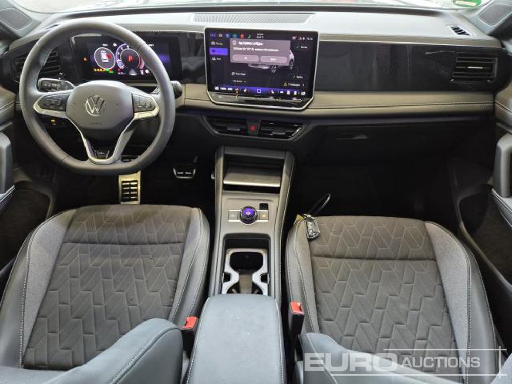 2025 Volkswagen Tiguan - SUV: photos 3 2025 Volkswagen Tiguan - SUV: photos 3