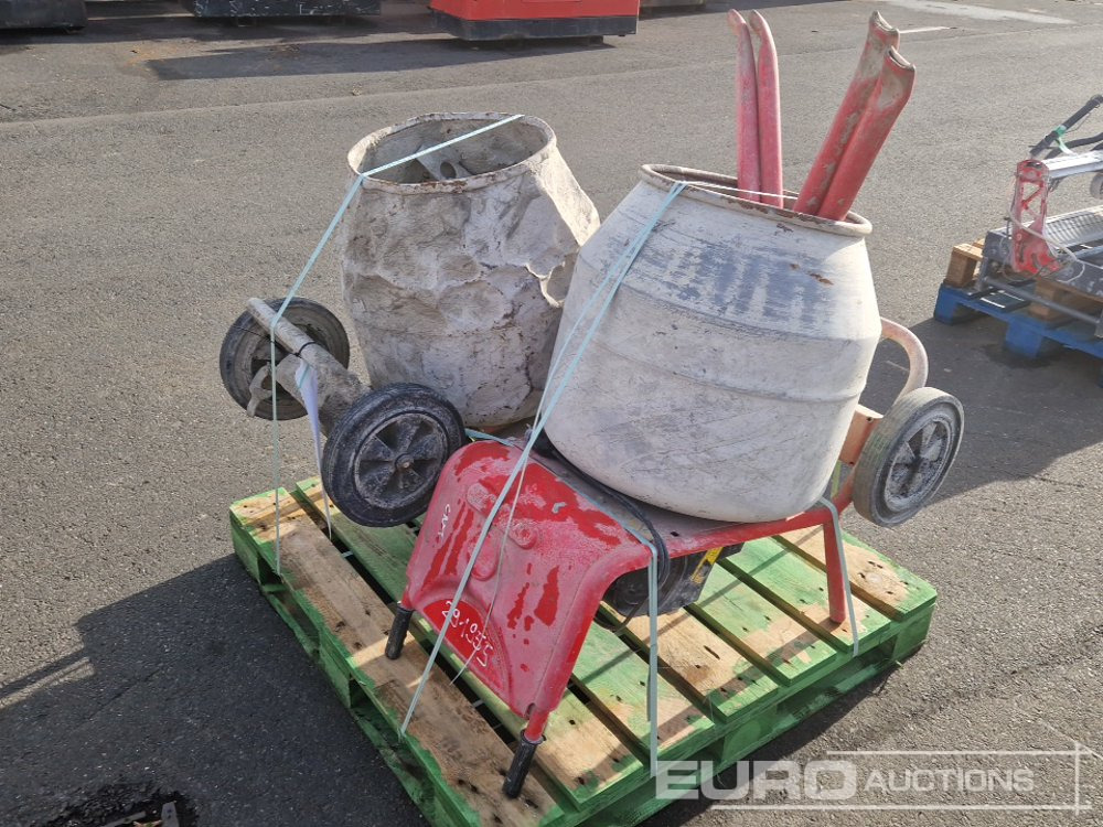 Cement Mixers (2 of) - Bétonnière: photos 1 Cement Mixers (2 of) - Bétonnière: photos 1