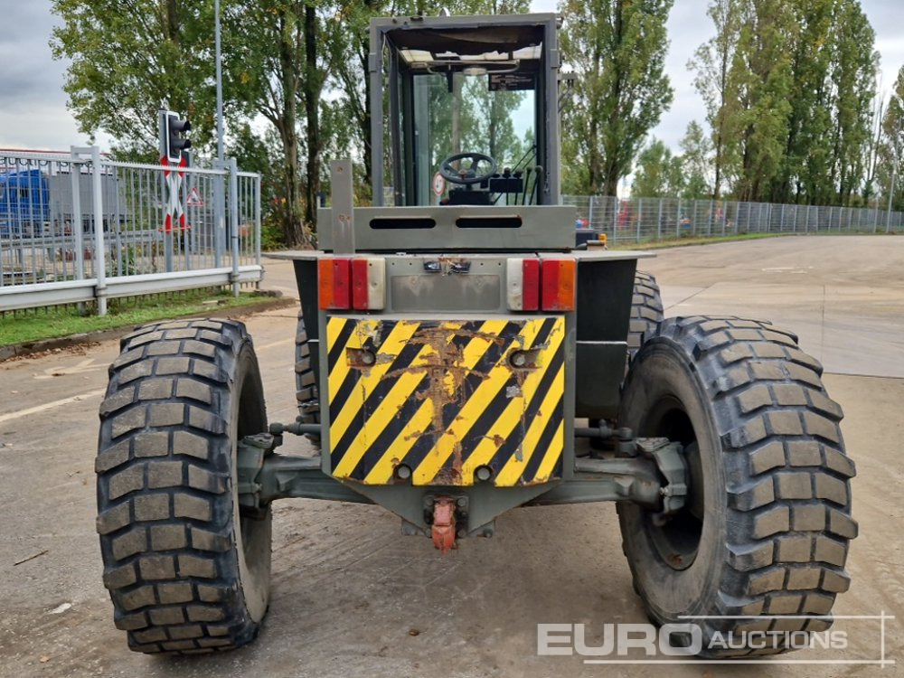 Climax 2.8 Ton Rough Terrain Forklift, 2 Stage Mast, Snowblade - Chariot tout terrain: photos 4 Climax 2.8 Ton Rough Terrain Forklift, 2 Stage Mast, Snowblade - Chariot tout terrain: photos 4