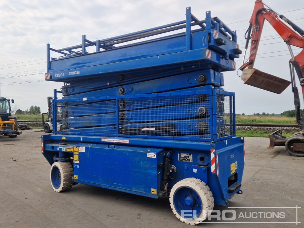 Holland Lift N-165 EL12 - Nacelle: photos 3 Holland Lift N-165 EL12 - Nacelle: photos 3
