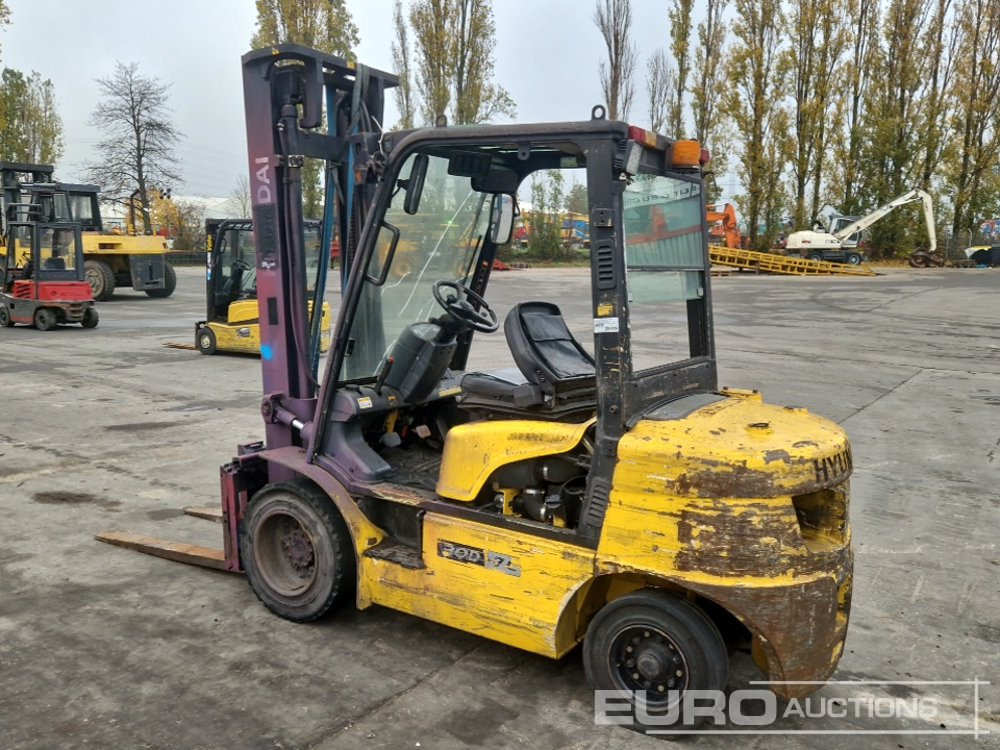 Hyundai Diesel Forklift, 2 Stage Mast, Forks - Chariot élévateur diesel: photos 3 Hyundai Diesel Forklift, 2 Stage Mast, Forks - Chariot élévateur diesel: photos 3