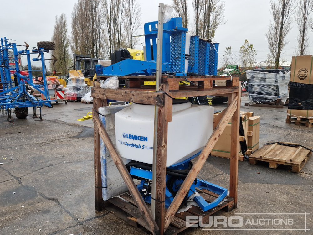 Lemken SeedHub 5/500 Seed Drill - Machine agricole: photos 1 Lemken SeedHub 5/500 Seed Drill - Machine agricole: photos 1