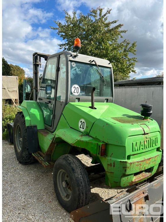 Manitou M26-2 - Chariot tout terrain: photos 1 Manitou M26-2 - Chariot tout terrain: photos 1