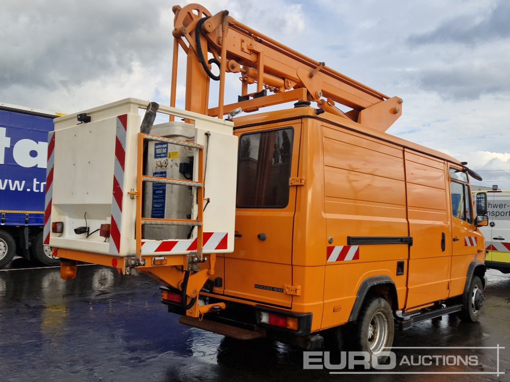 Mercedes 612D - Camion avec nacelle: photos 5 Mercedes 612D - Camion avec nacelle: photos 5