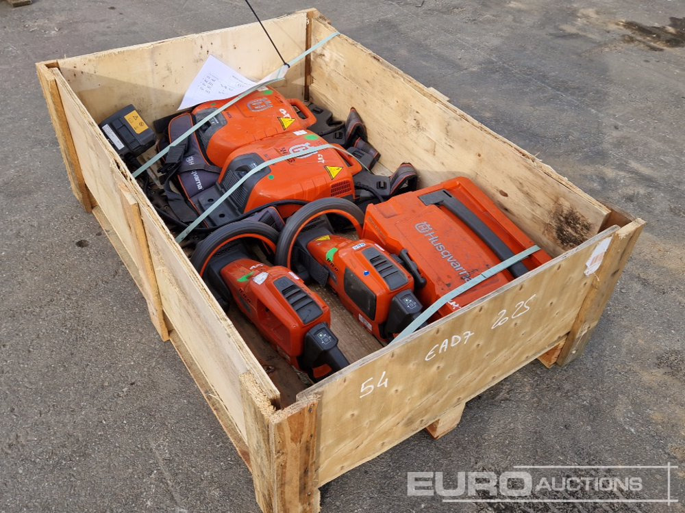 Pallet of Husqvarna Garden Equipment, Hedge Trimmer - Matériel de chantier: photos 3 Pallet of Husqvarna Garden Equipment, Hedge Trimmer - Matériel de chantier: photos 3